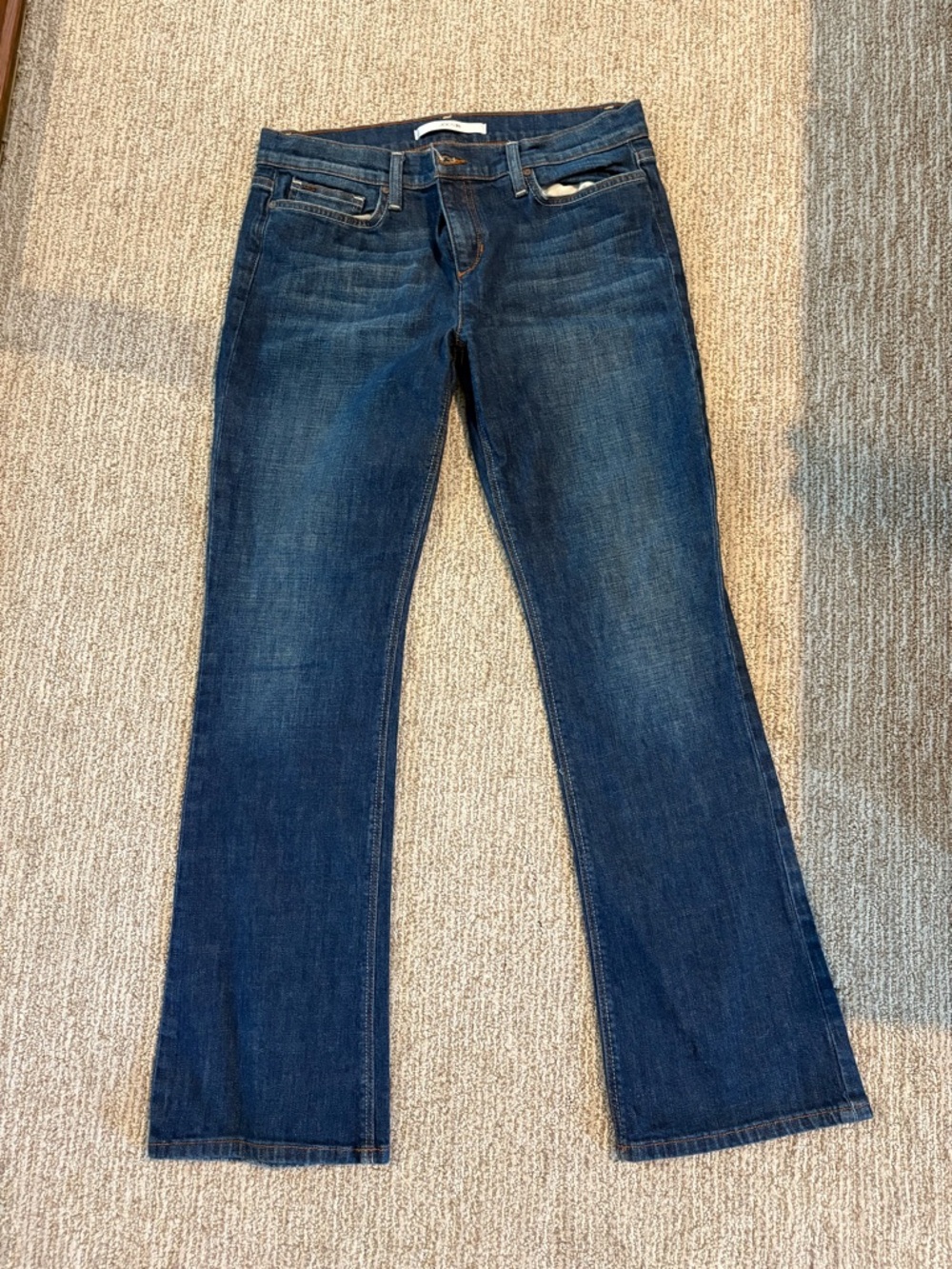 Joe's Jeans petite boot cut Jeans- 31